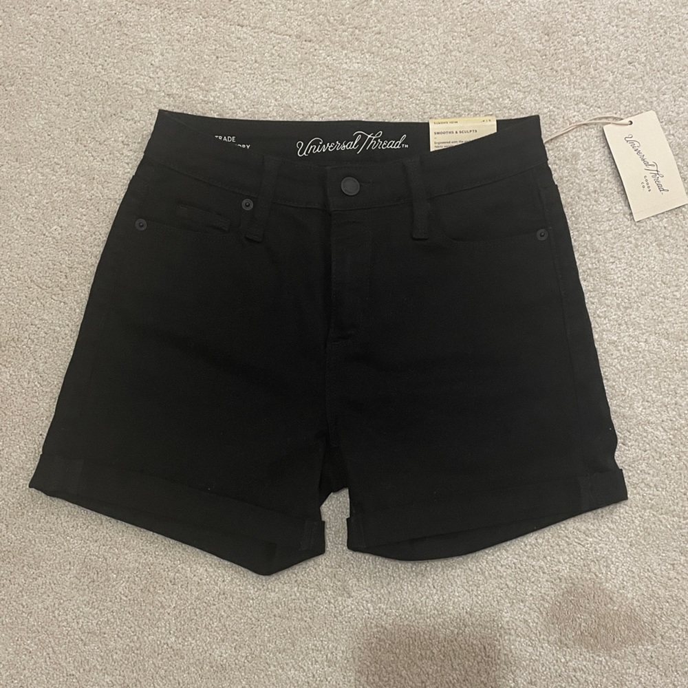 Universal Thread Shorts
